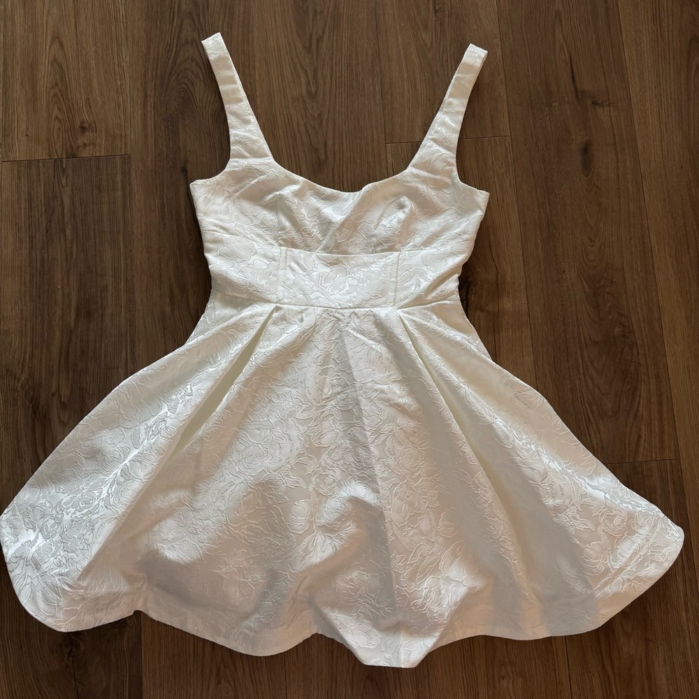 NWT Showpo Dress
